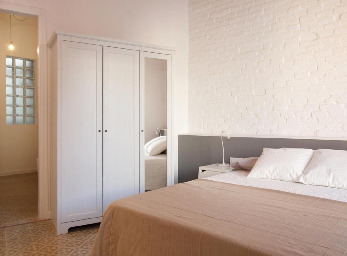 Napoles - Modernist Flat Close To Sagrada Familia Barcelona Kültér fotó