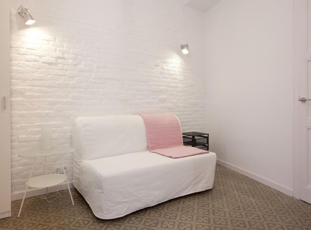 Napoles - Modernist Flat Close To Sagrada Familia Barcelona Kültér fotó